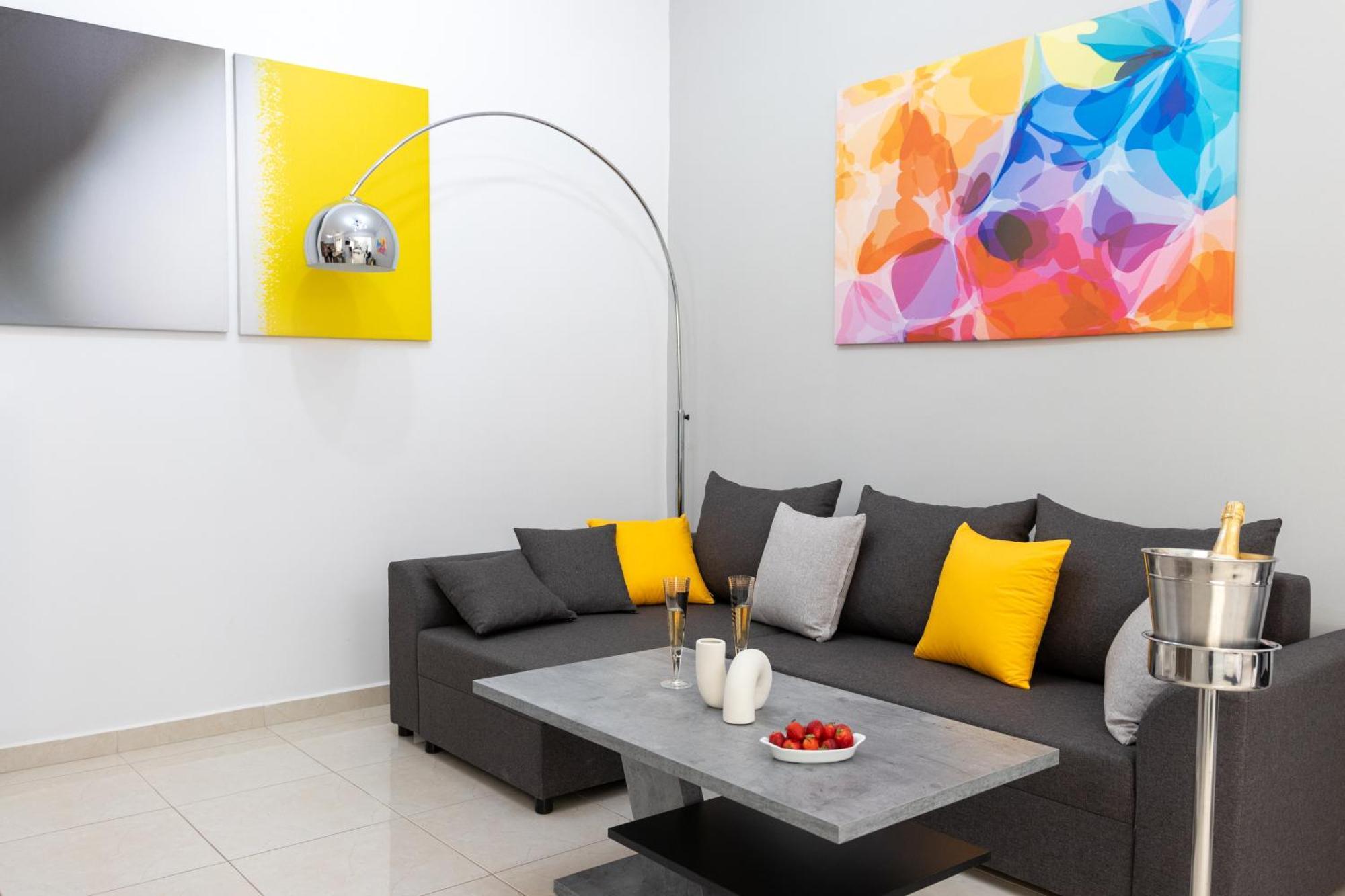H4 Art Sparta Apartment 외부 사진